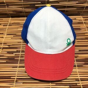 United Colors of Benetton Size Small Youth Vintage Look